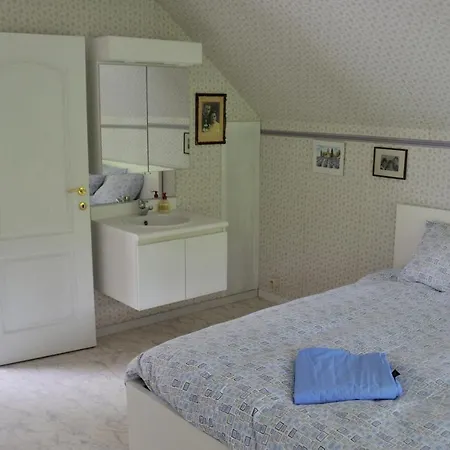 Familiale Avec 2 Dans - Quartier Et Boise - 5 Kms De * نامور