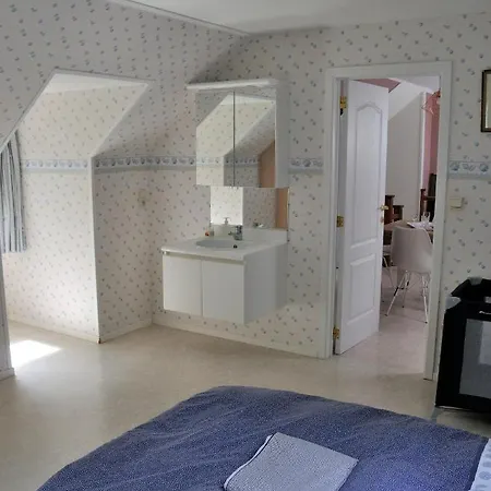 Alloggio in famiglia Familiale Avec 2 Dans - Quartier Et Boise - 5 Kms De Namur