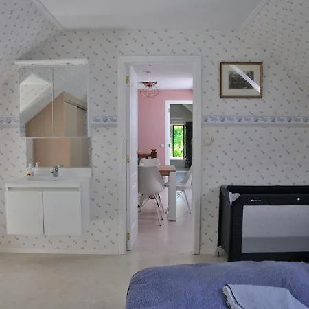 Familiale Avec 2 Dans - Quartier Et Boise - 5 Kms De نامور