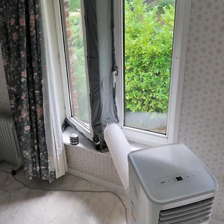 Familiale Avec 2 Dans - Quartier Et Boise - 5 Kms De Homestay *