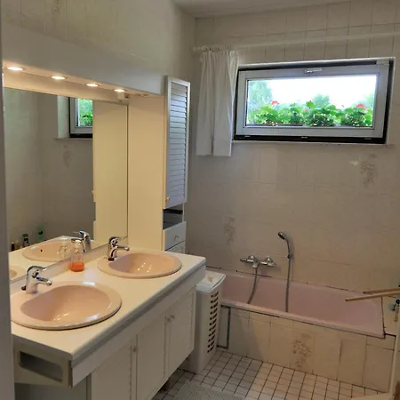 Familiale Avec 2 Dans - Quartier Et Boise - 5 Kms De منزل للإقامة