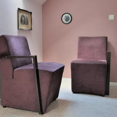 Familiale Avec 2 Dans - Quartier Et Boise - 5 Kms De *