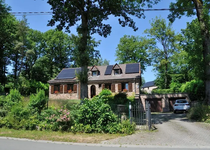 Familiale Avec 2 Dans - Quartier Et Boise - 5 Kms De * 那慕尔