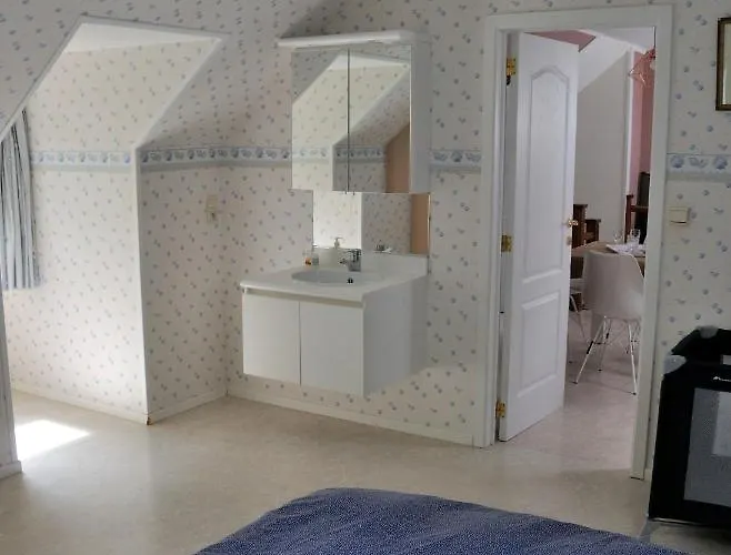 民宿 Familiale Avec 2 Dans - Quartier Et Boise - 5 Kms De 那慕尔