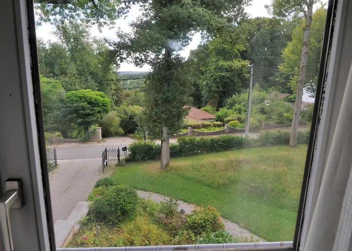 Familiale Avec 2 Dans - Quartier Et Boise - 5 Kms De 民宿 *